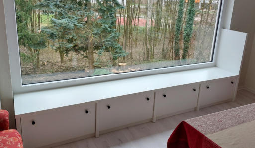 Sitzbank mit Schubladen, Maßanfertigung, weiß lackiert